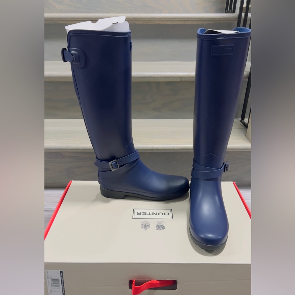 New with box HUNTER BOOTS